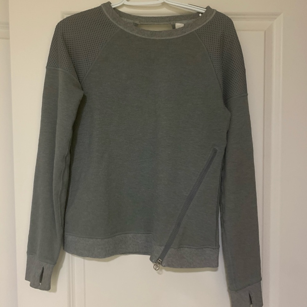 Ivivva sweater
